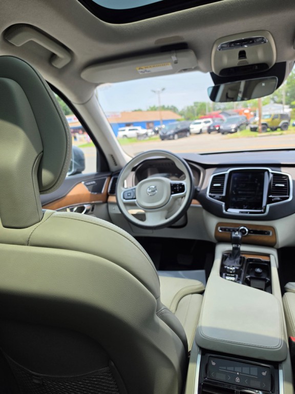 2013 Volvo XC90 Image 18