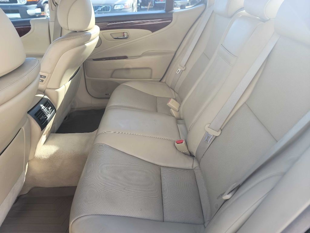 2007 Lexus LS 460 Image 19