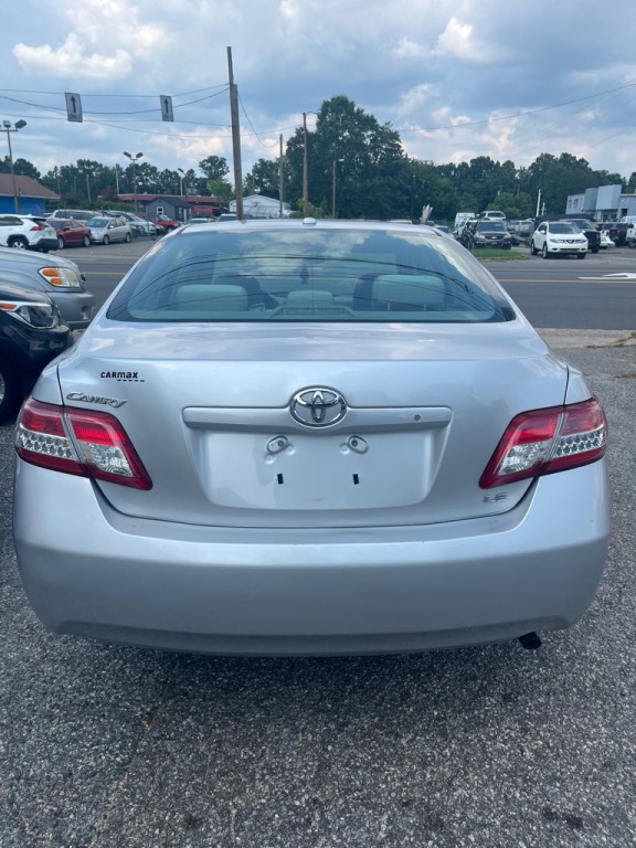 2011 Toyota Camry Image 21