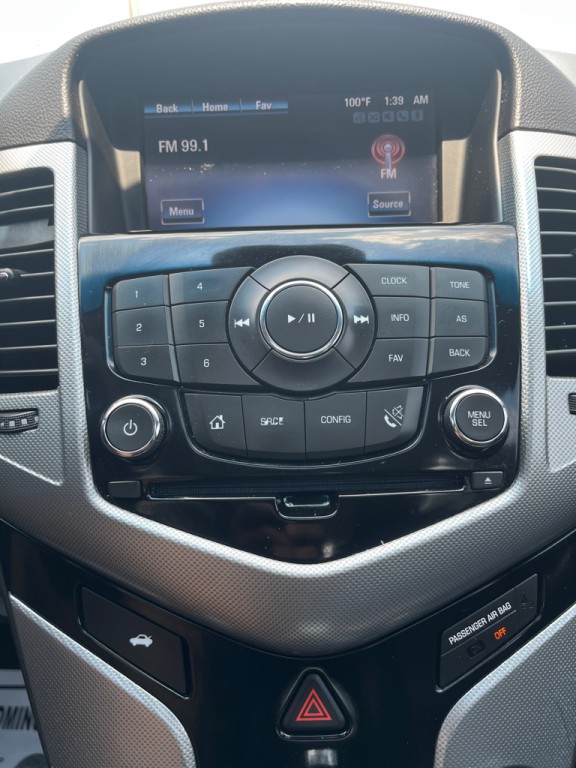 2015 Chevrolet Cruze Image 12
