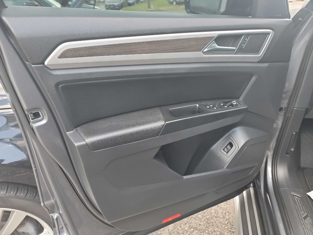 2018 Volkswagen Atlas Image 11