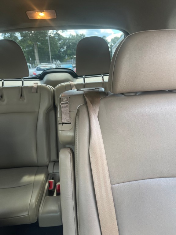 2013 Toyota Highlander Image 17