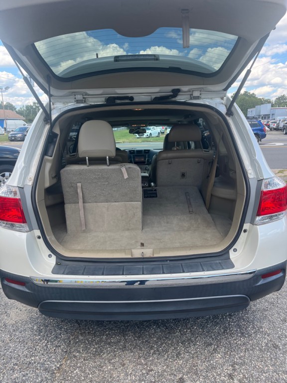 2013 Toyota Highlander Image 18