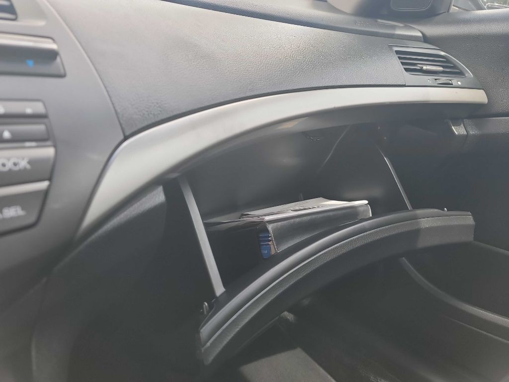 2009 Honda Accord Image 19