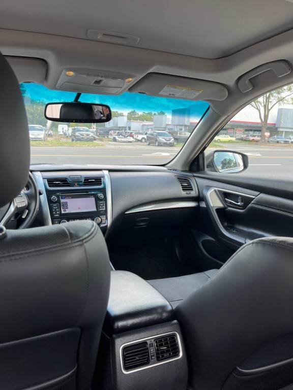 2013 Nissan Altima Image 18