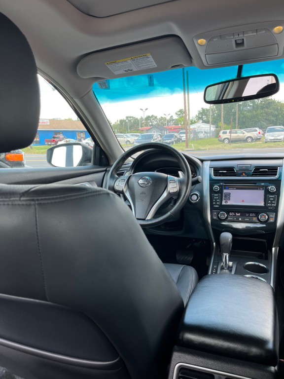 2013 Nissan Altima Image 19