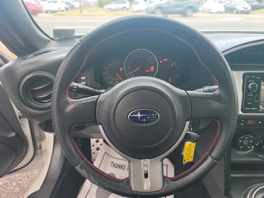 2014 Subaru BRZ Image 9