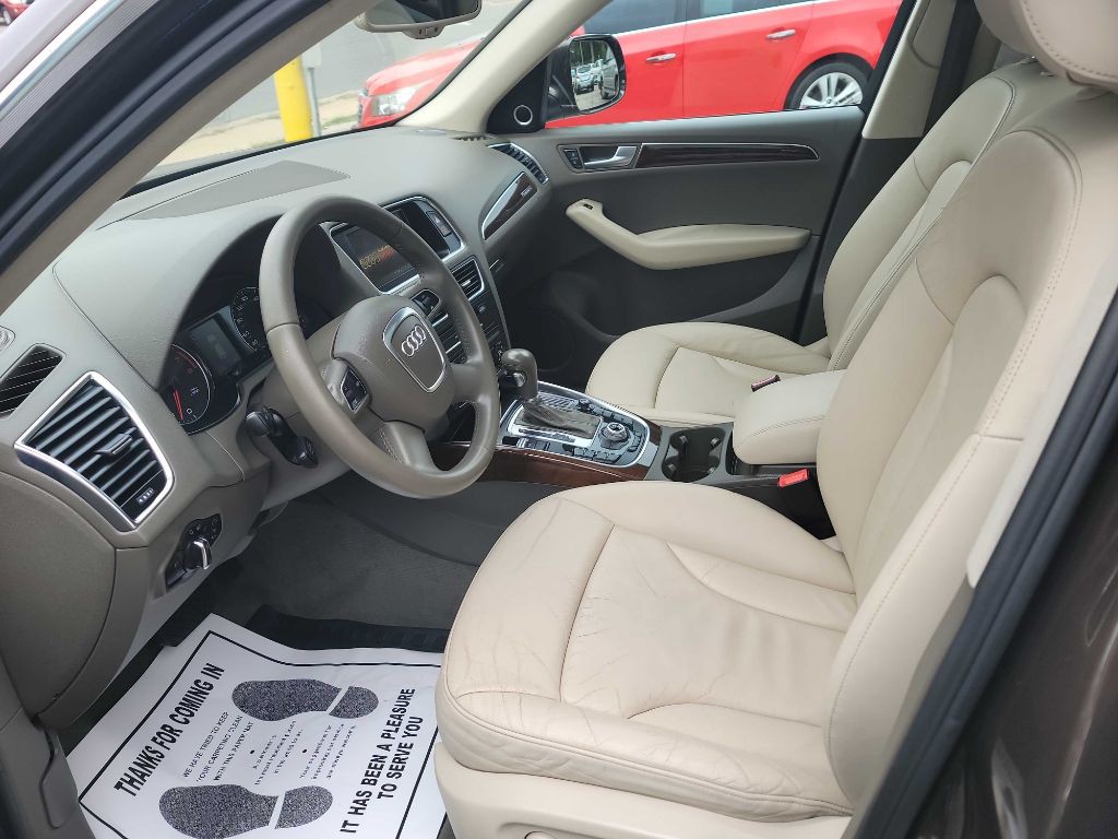 2011 Audi Q5 Image 10