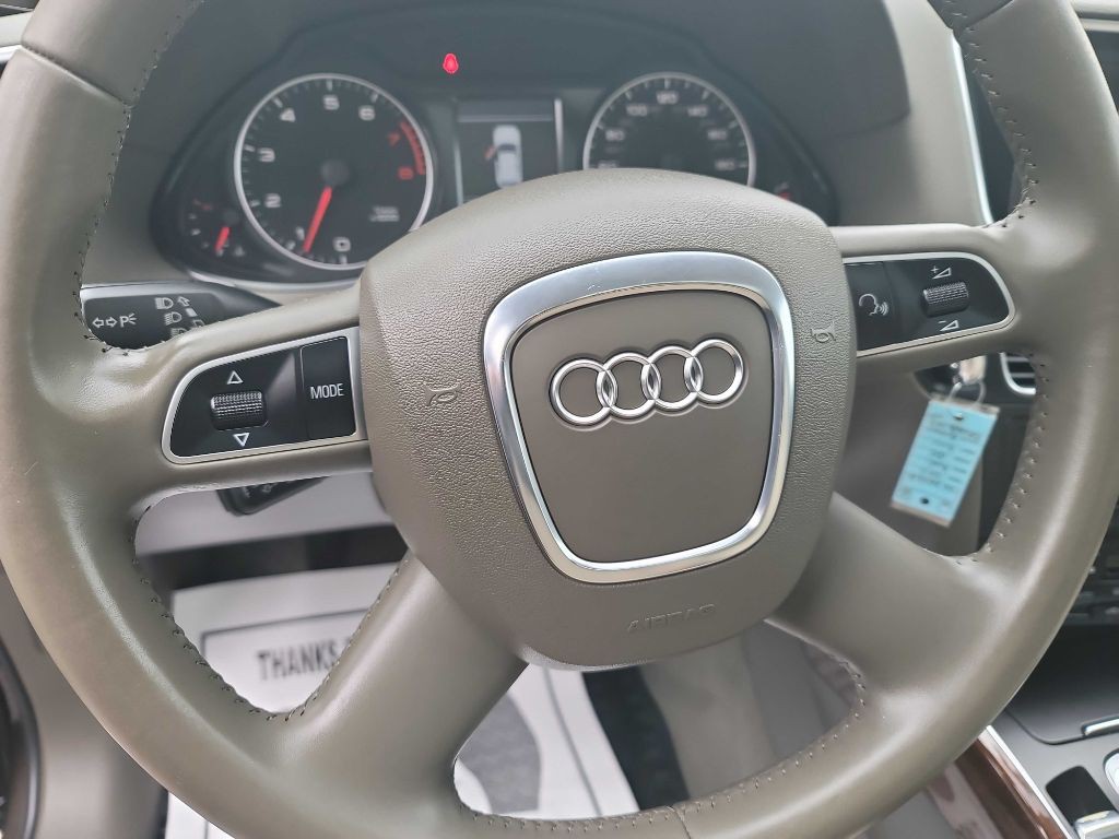 2011 Audi Q5 Image 12