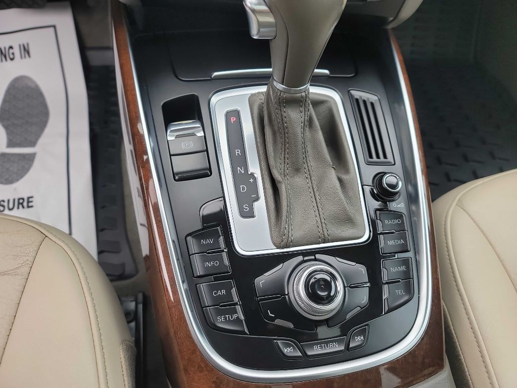 2011 Audi Q5 Image 16