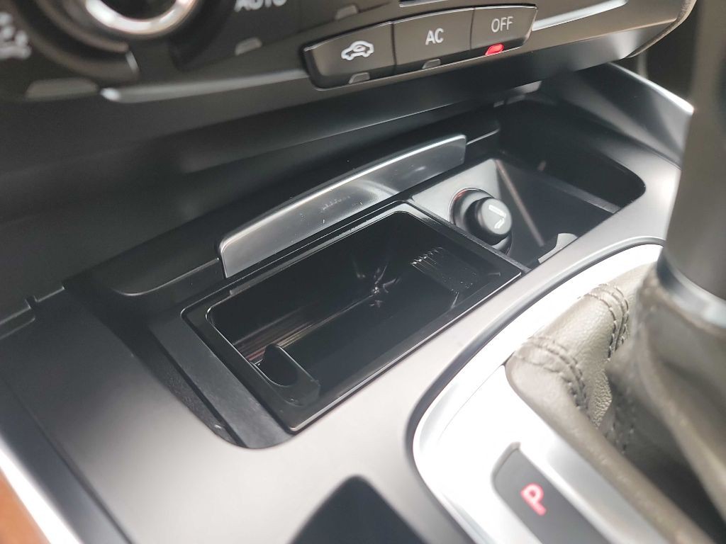 2011 Audi Q5 Image 25