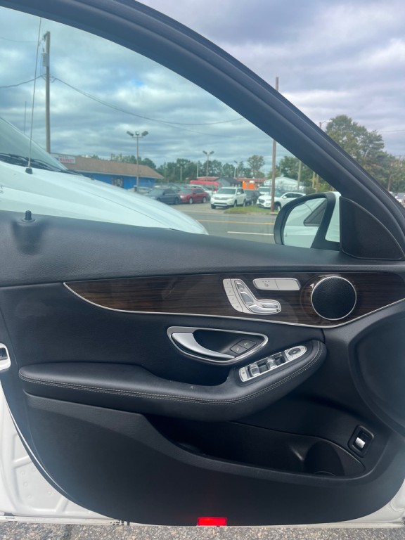 2018 Mercedes-Benz C-Class Image 5
