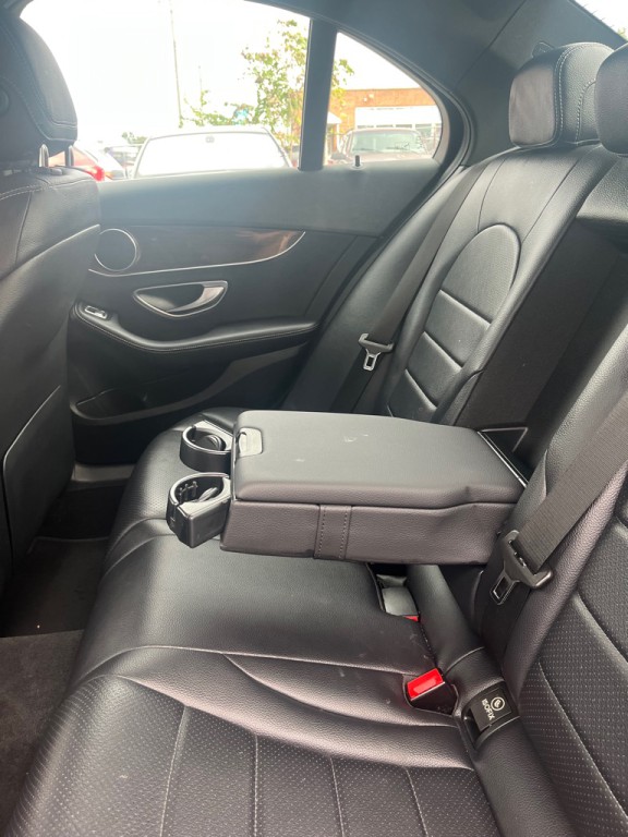2018 Mercedes-Benz C-Class Image 17