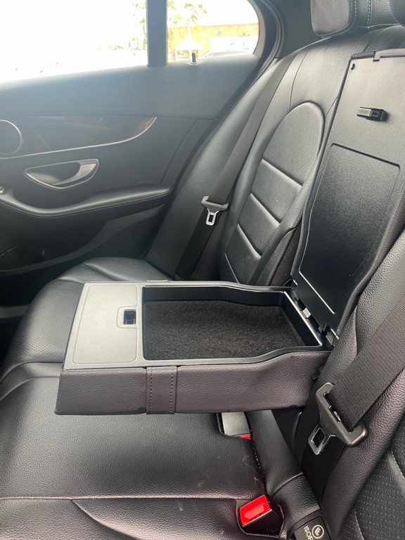 2018 Mercedes-Benz C-Class Image 18