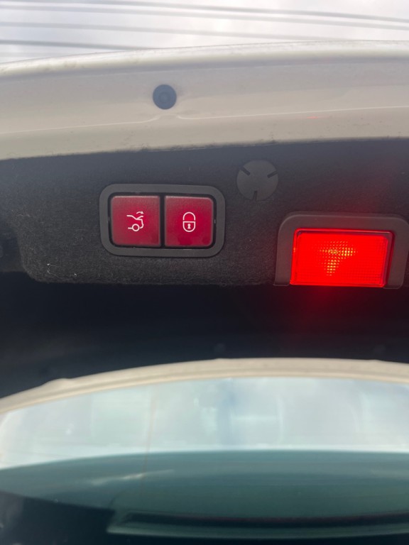 2018 Mercedes-Benz C-Class Image 21