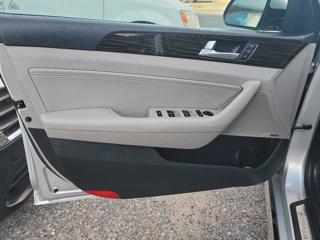 2016 Hyundai Sonata Image 7