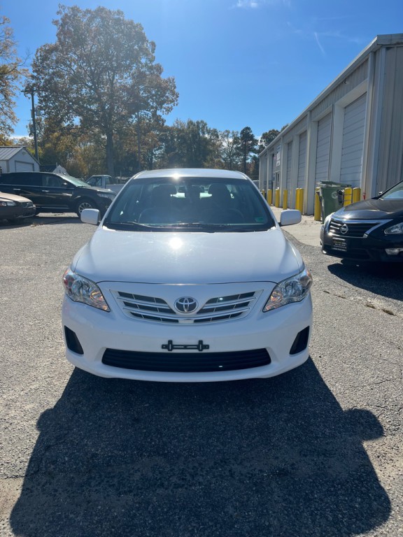 2013 Toyota Corolla Image 2