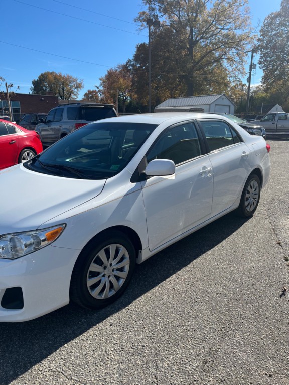 2013 Toyota Corolla Image 5
