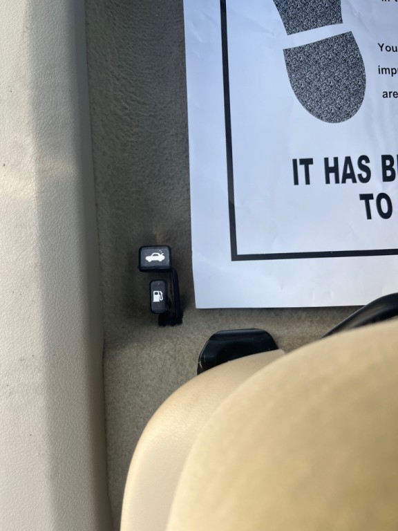 2013 Toyota Corolla Image 10