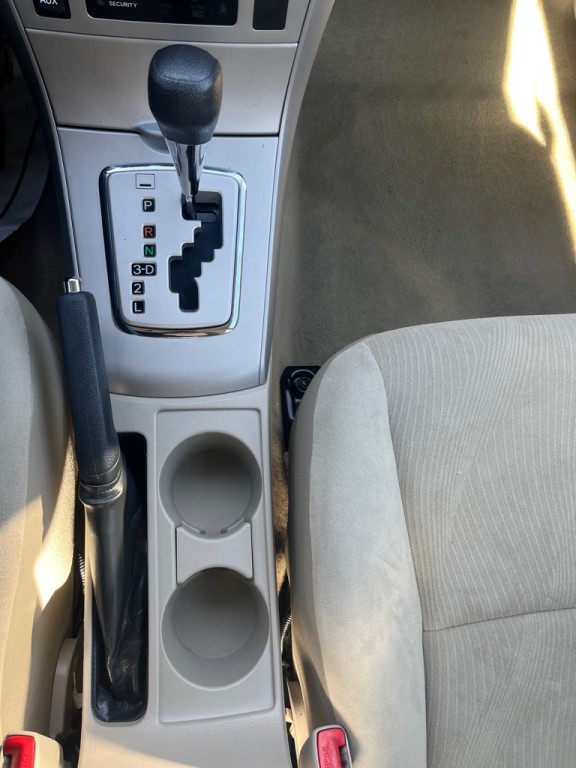 2013 Toyota Corolla Image 12