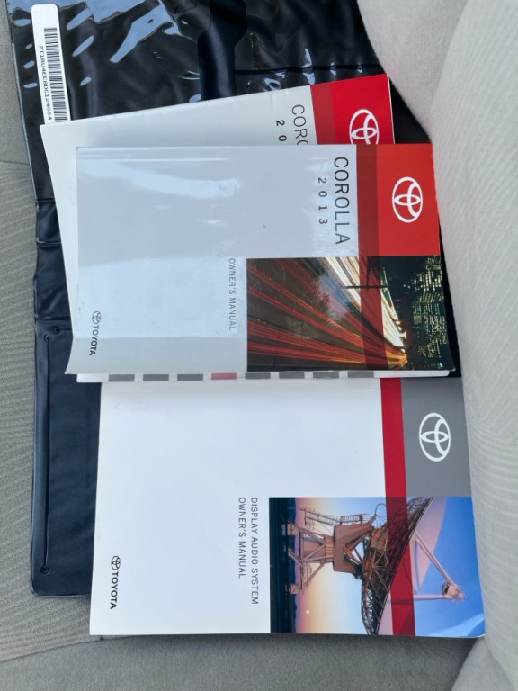 2013 Toyota Corolla Image 14