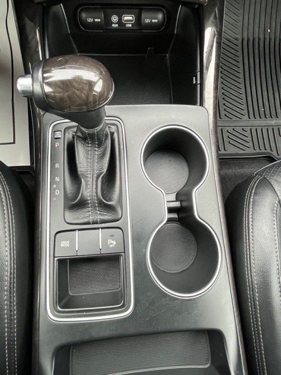 2016 Kia Sorento Image 13