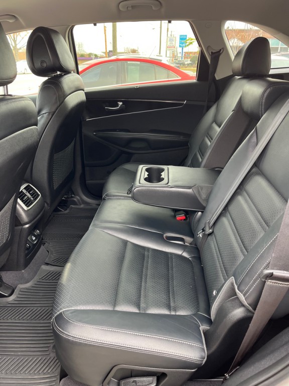 2016 Kia Sorento Image 17