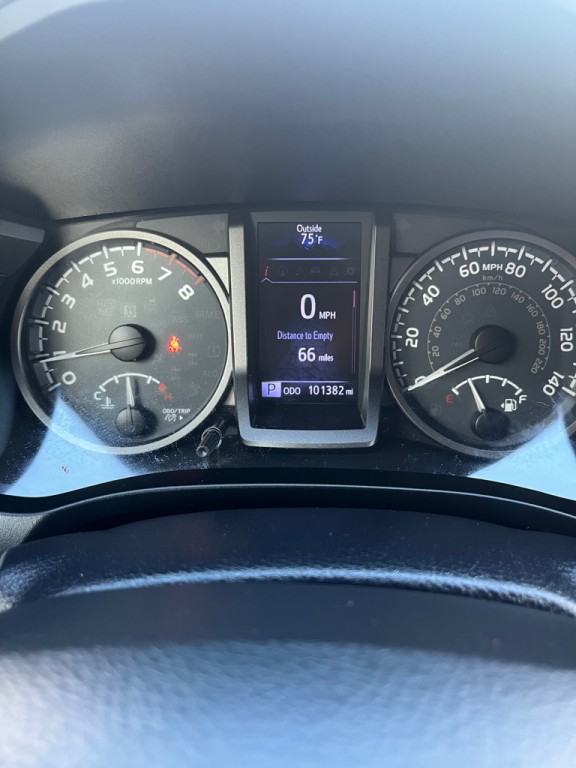 2018 Toyota Tacoma Image 12