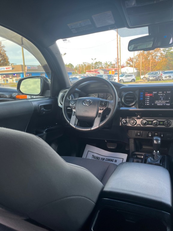 2018 Toyota Tacoma Image 20