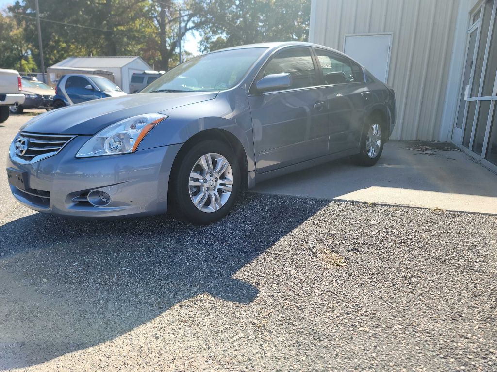 2010 Nissan Altima Image 3