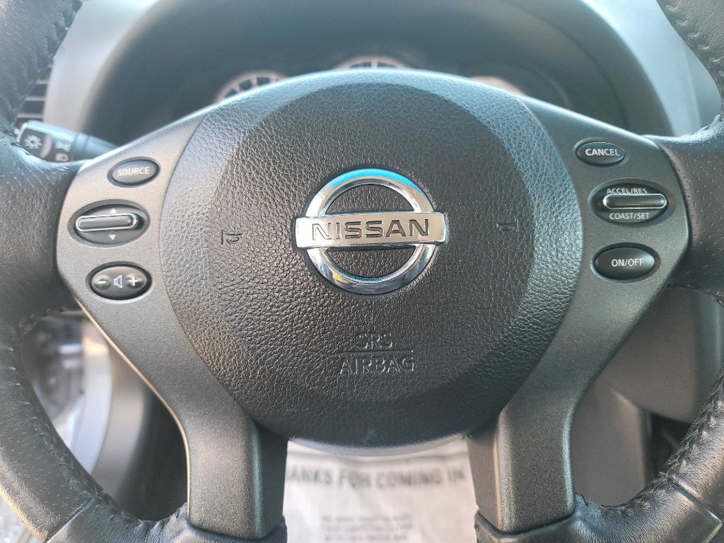 2010 Nissan Altima Image 9