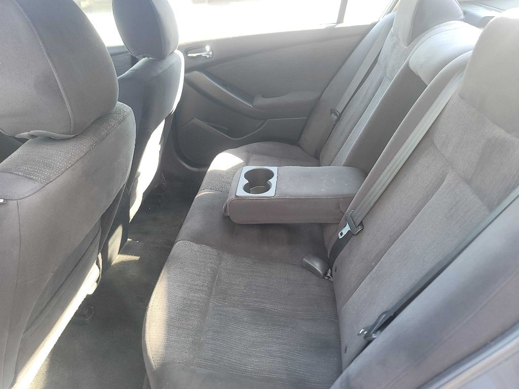 2010 Nissan Altima Image 14