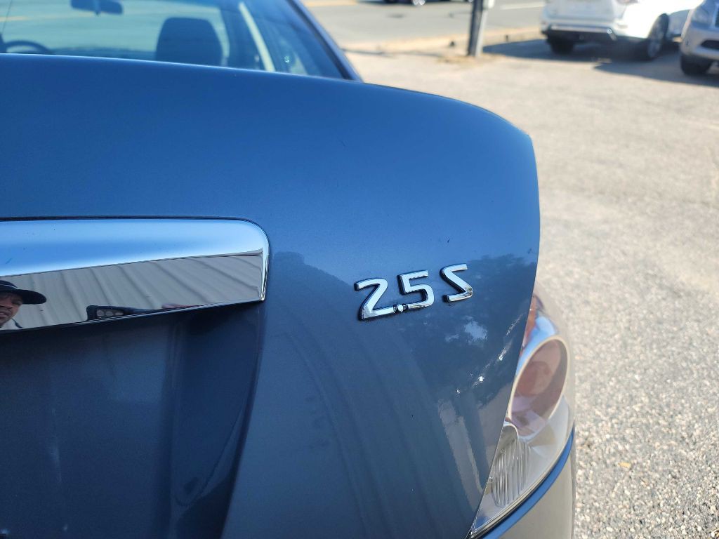 2010 Nissan Altima Image 15