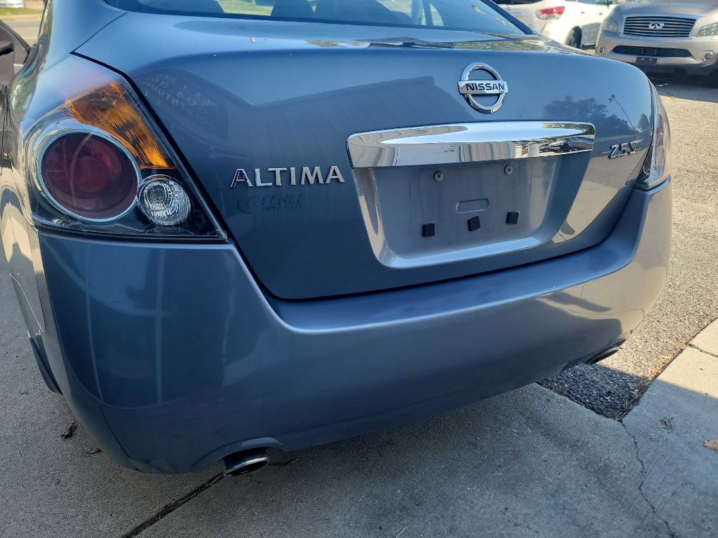 2010 Nissan Altima Image 17
