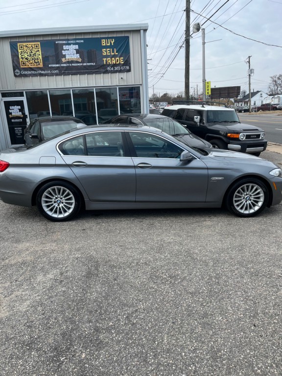 2011 BMW 5 Series Image 3