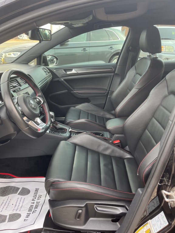 2020 Volkswagen GTI Image 9