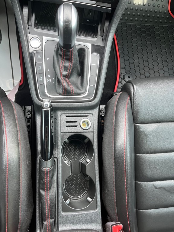 2020 Volkswagen GTI Image 12