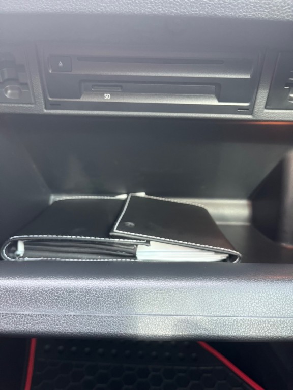 2020 Volkswagen GTI Image 17