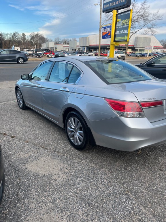 2011 Honda Accord Image 4