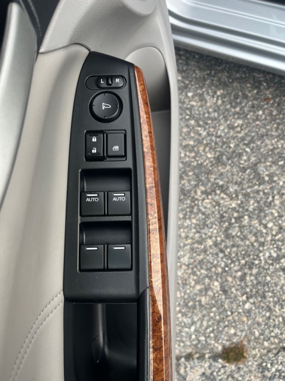 2011 Honda Accord Image 7