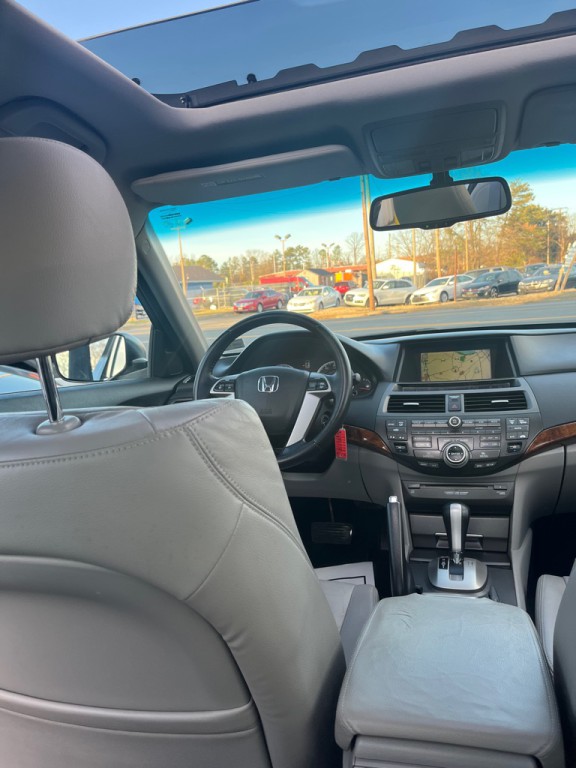 2011 Honda Accord Image 21