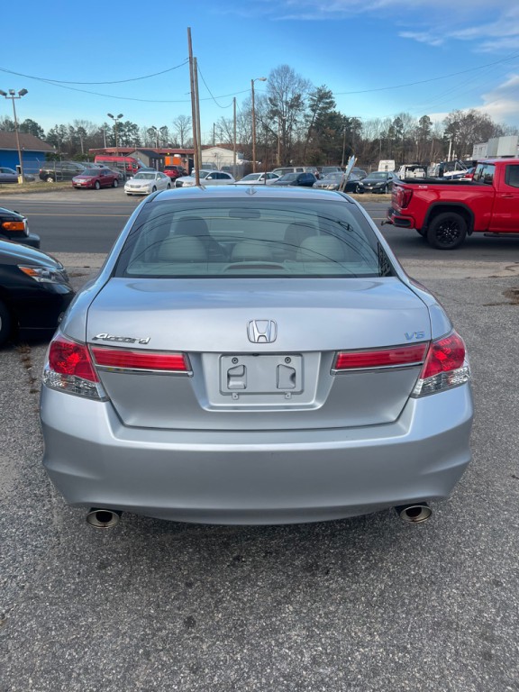 2011 Honda Accord Image 24