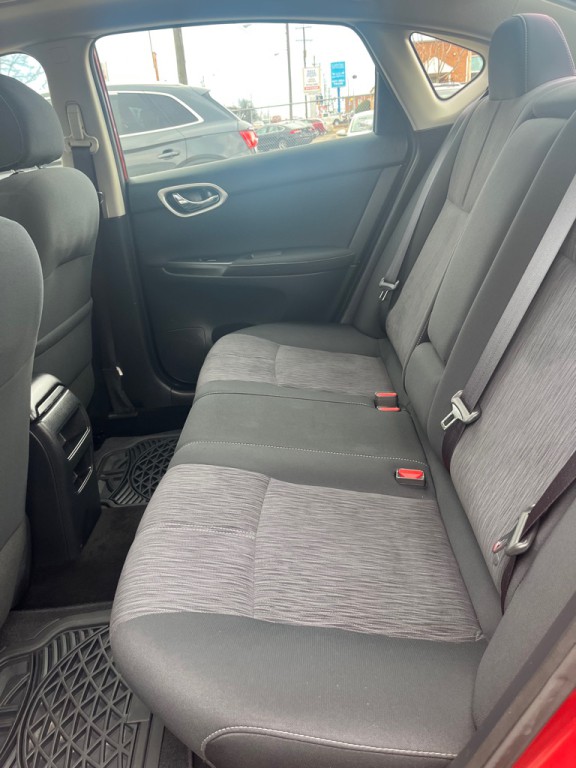 2015 Nissan Sentra Image 18