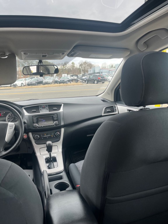 2015 Nissan Sentra Image 20
