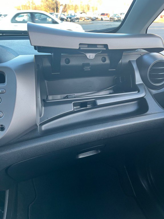 2011 Honda Fit Image 12