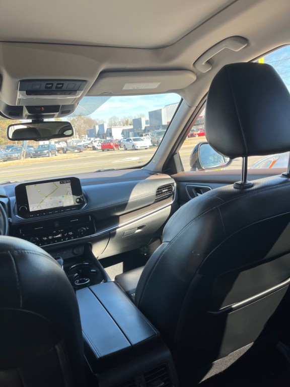 2021 Nissan Rogue Image 24