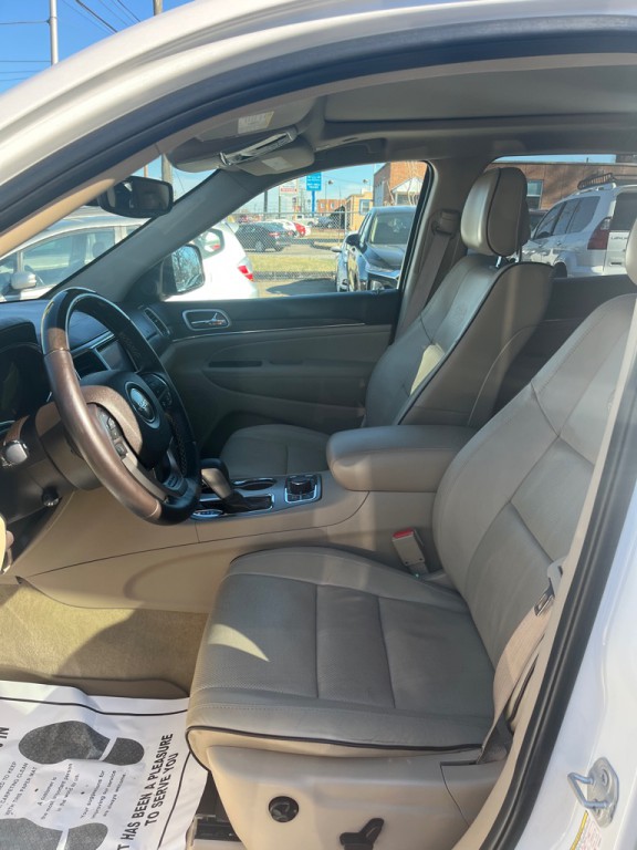 2018 Jeep Grand Cherokee Image 8