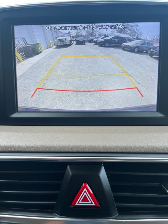 2020 Hyundai Santa Fe Image 11