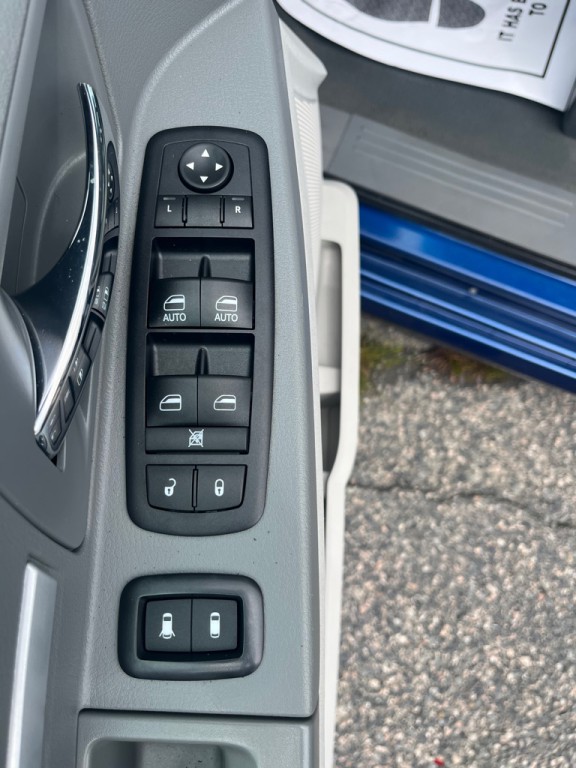 2010 Dodge Grand Caravan Image 7