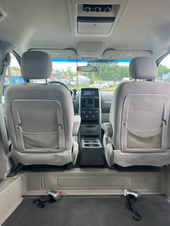 2010 Dodge Grand Caravan Image 16